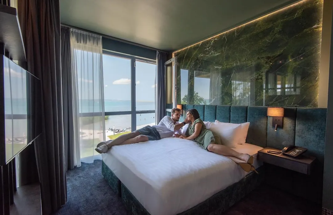 Hotel Azur Premium-1